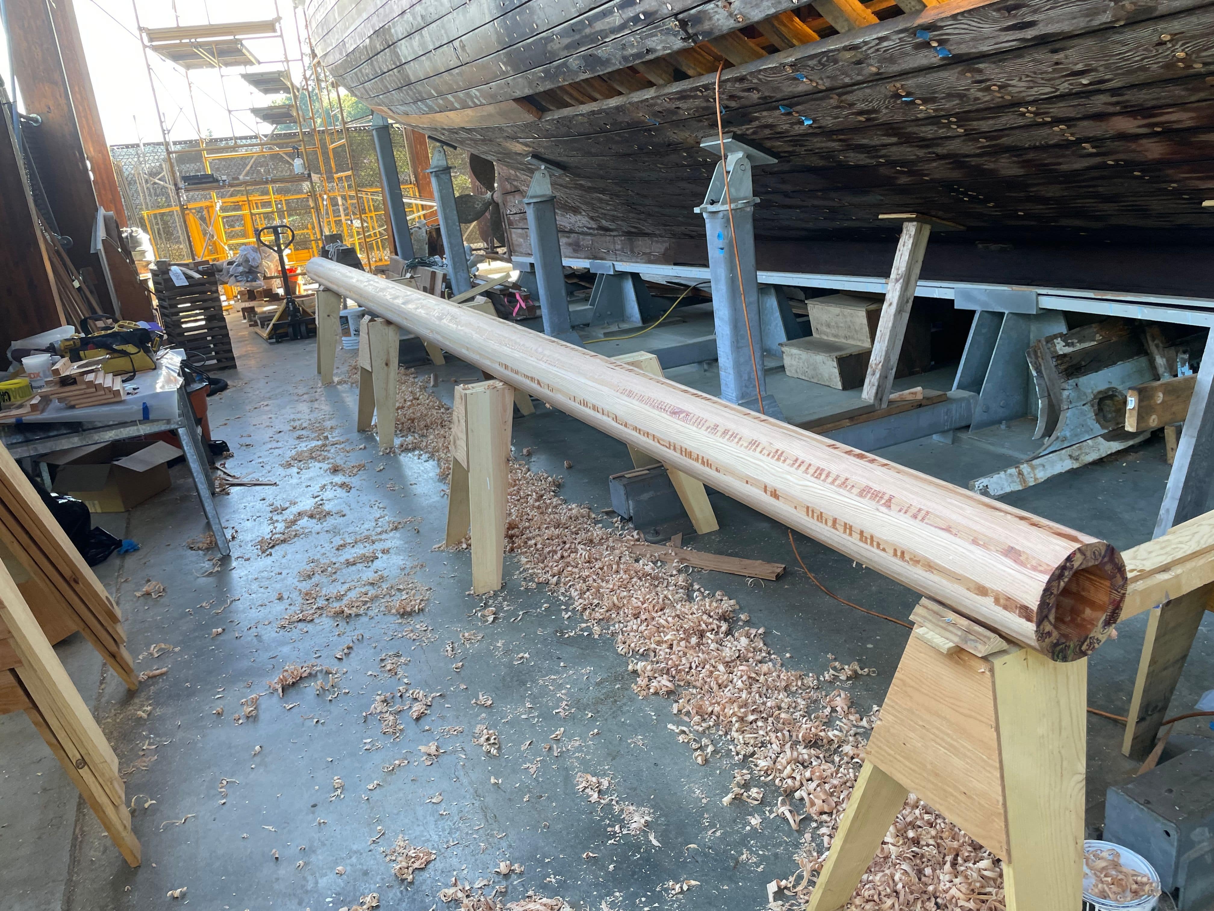 Shaping mast